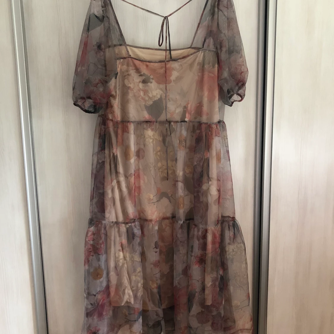 Blommig mesh maxi dress