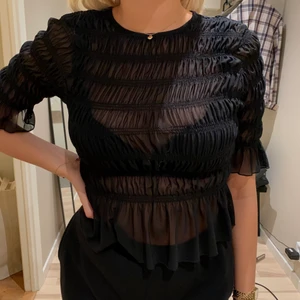 Blus  - Blus från Ginatricot, stl S. Använd fåtal gånger