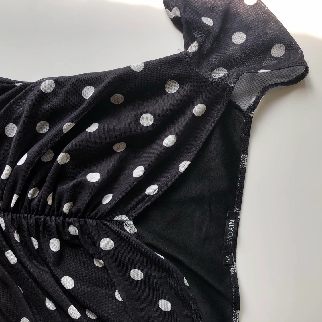 Prickig klänning  - 91