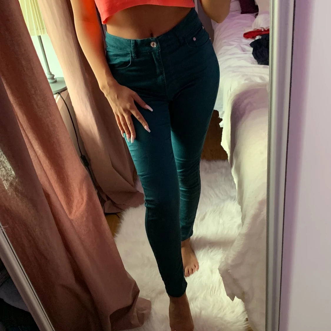 Färgade byxor från bikbok