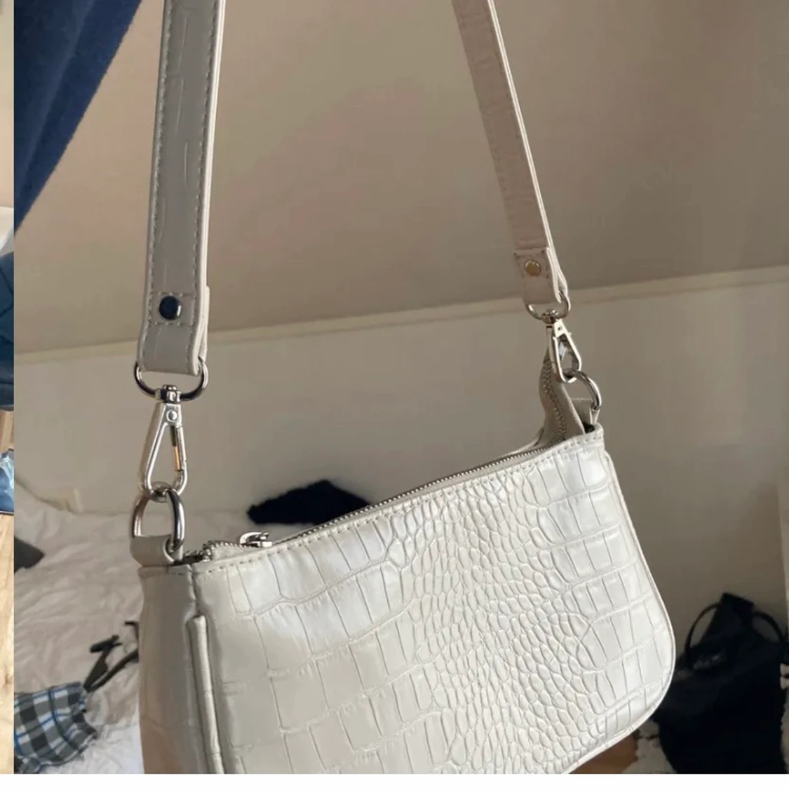 Vit väska  - 91
