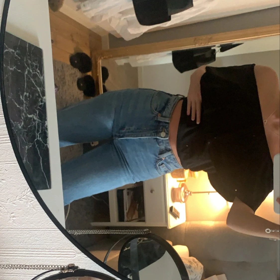 Svart gullig topp - 91