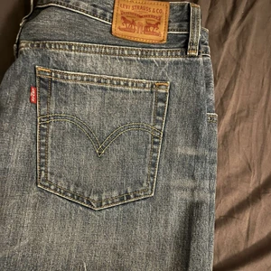 Levi’s Kjol - Kjol som knappt har använts i storlek 31💕