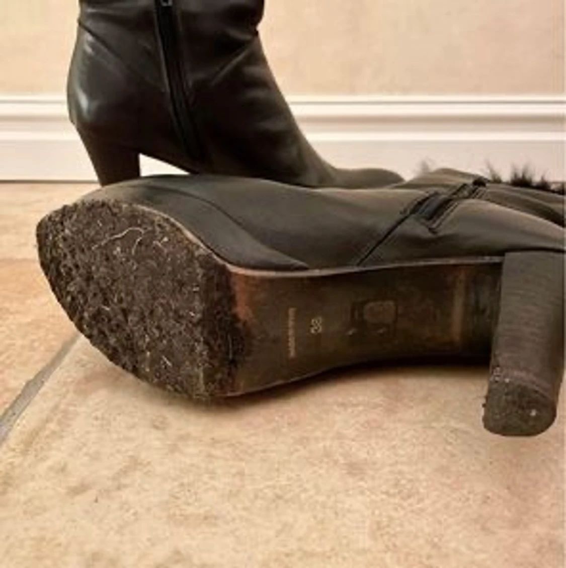 Designer stövletter i skinn med päls - 91