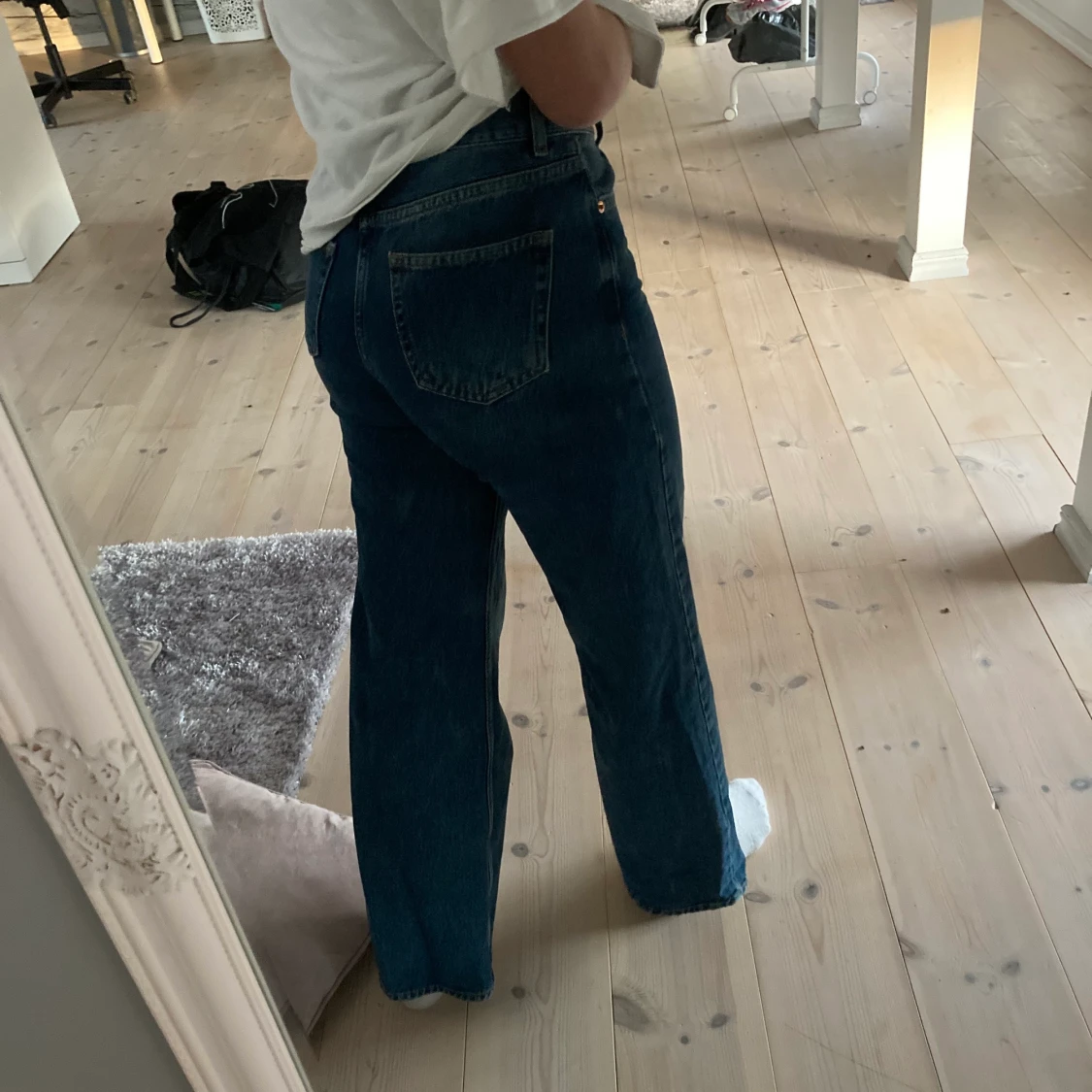 Mörkblåa jeans - 90