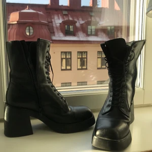 Vagabond boots - Säljer mina vagabond boots pga ej använder längre. Inte  använda så mycket och därför fortfarande fint skick.🖤  Orginalpris ca: 1300kr 