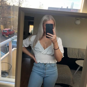 Blus - Säljer denna gulliga blus/topp 💗 Från Ginatricot 