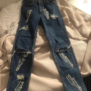 Sandro Jeans - Jättebra skick, knappt använda. Nypris: 1500