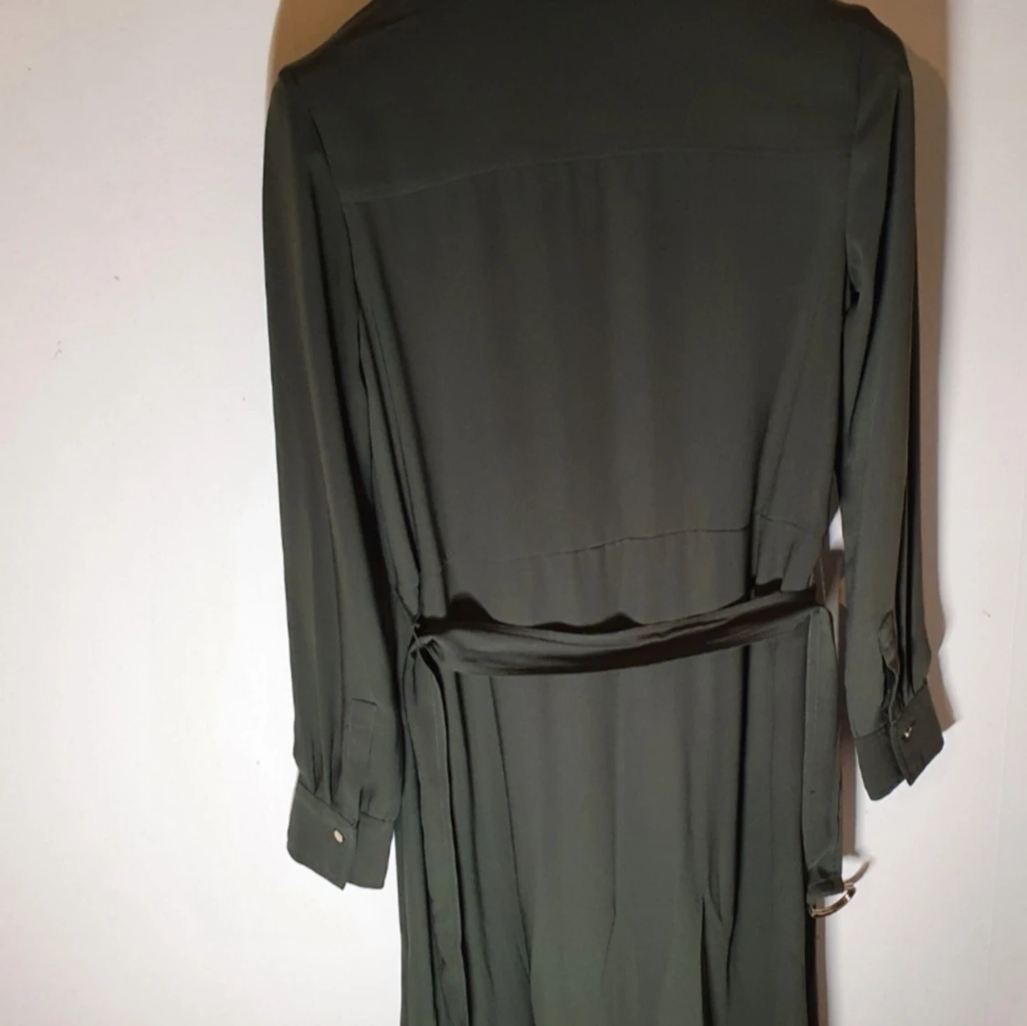 Helt ny militärgrön klänning - 90
