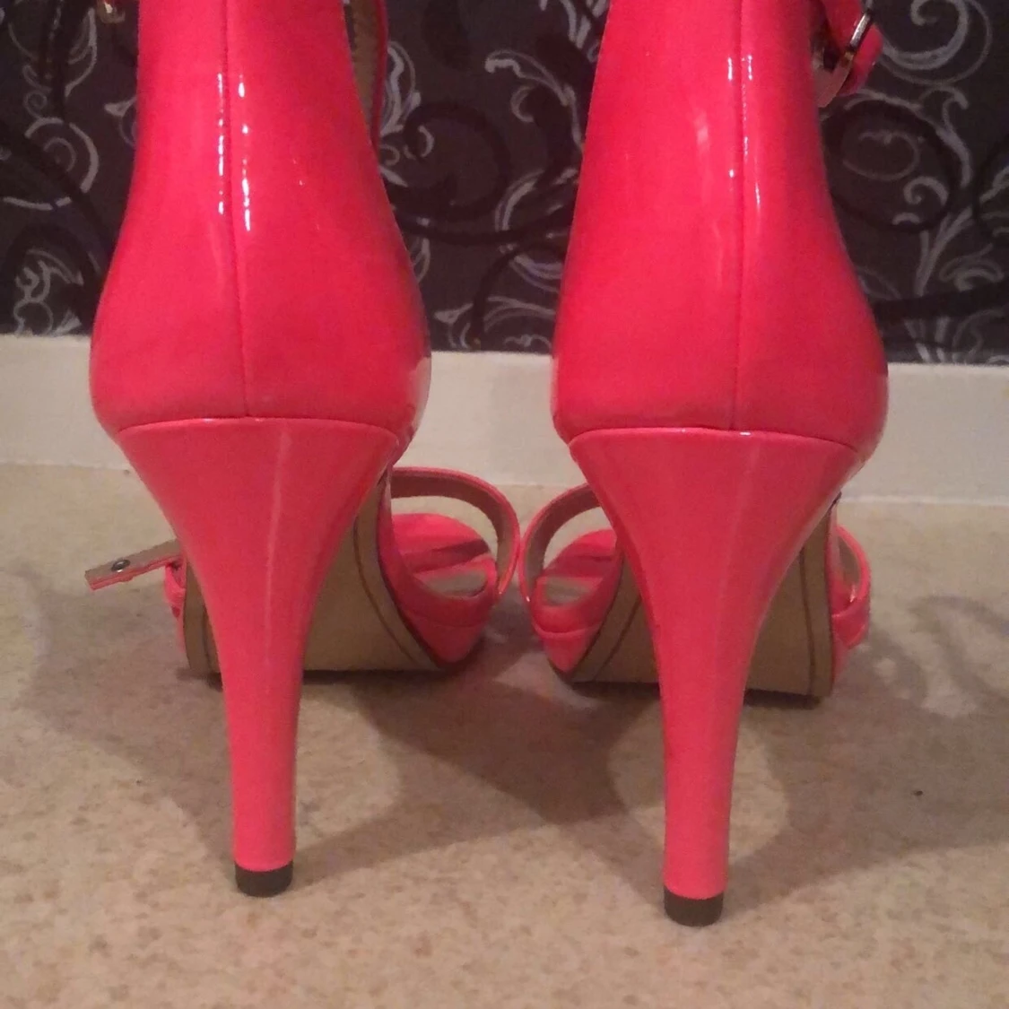 Fina klackskor  - 91