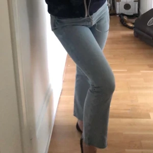 Gina jeans - Storlek 38 köpt från Gina 2019. Buda gärna!