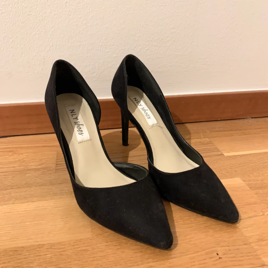 Oanvända klackskor  - 90