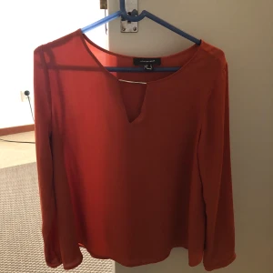 Blus  - Helt ny blus, strl 36