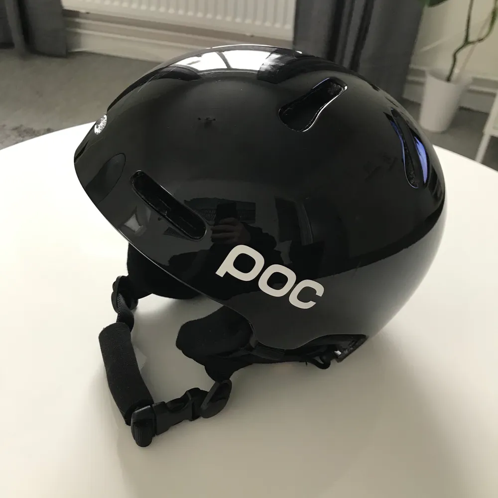 Selger min Poc frikjøringshjelm i str xs/s. Hjelmen er i ny stand da den bare er brukt et par ganger😇. Övrigt.