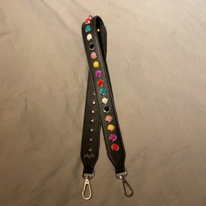 Axelrem  - En axelrem från Gabrielle by p. Köpt på Åhléns och aldrig använd. Köpt för 500kr