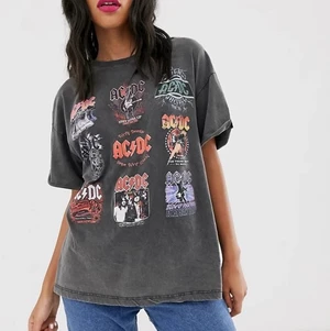 Band-t-shirt - Assnygg t-shirt med ACDC-tryck från Bershka. Storlek M, knappt använd