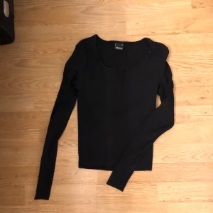 Tröja från Gina  - Tröja från Gina, Strl xs. 