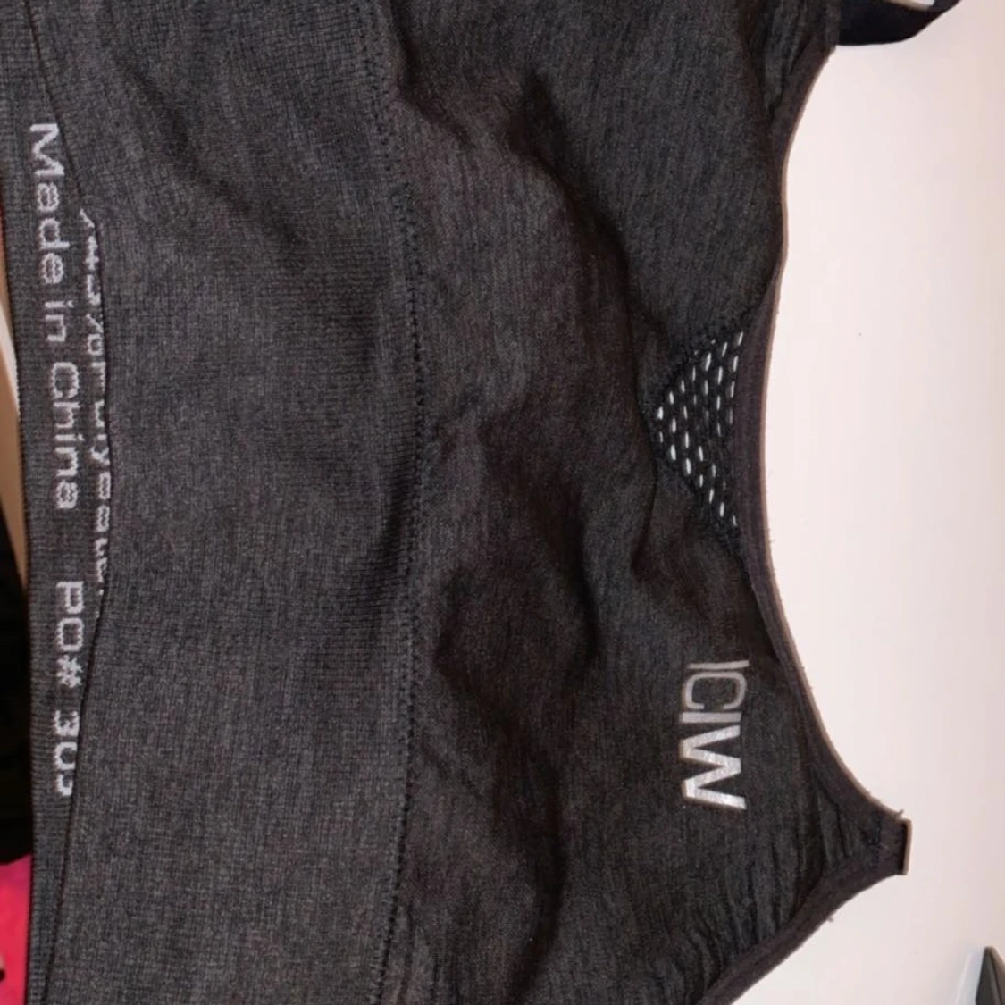 Iciw tränings topp utbytes mot storlek M. Detta är storlek S 