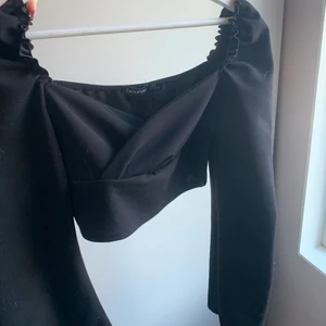 Boohoo topp - Raka armar, använd en gång💕 Köpare står för frakt