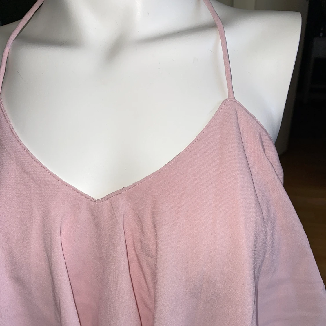 Oanvänd klänning  - 90