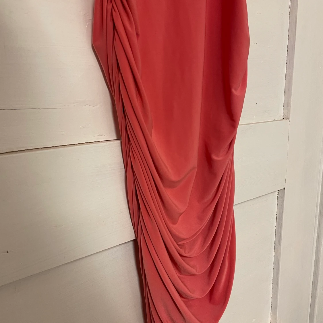 APRIKOS FÄRGAD KLÄNNING STL M - 90