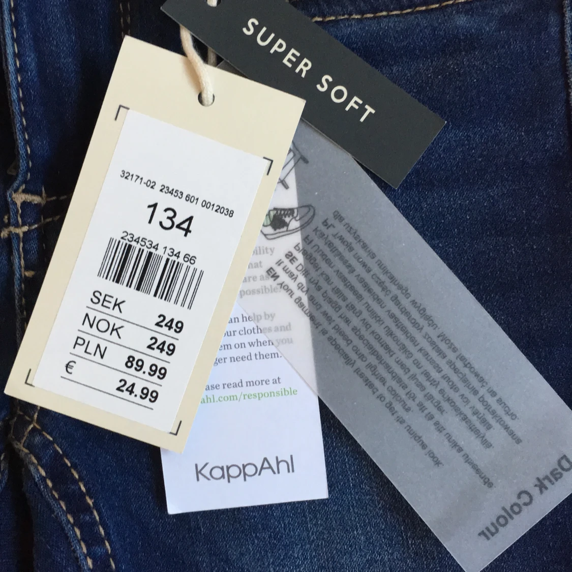 Jeans oanvända  - 90