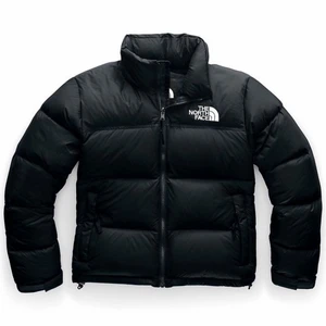North face jacka  - North face svart puffer jacka. Det är en xs i mansstorlek, men passar en xs-m 