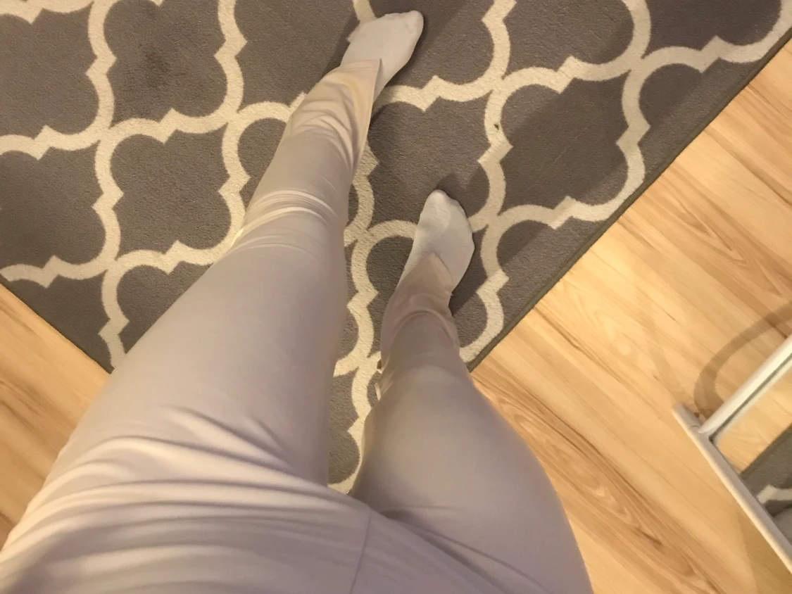 Beiga skinnbyxor  - 90