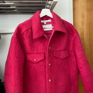 Rosa Jacka - Rosa jacka från Maja Nilsson Lindelöfs kollektion för Gina Tricot, använd 1 gång 