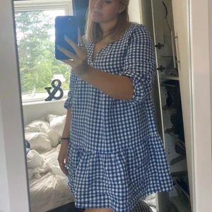 Klänning💕 - Jätte fin klänning från zara som ändats är andvänd en gång💓