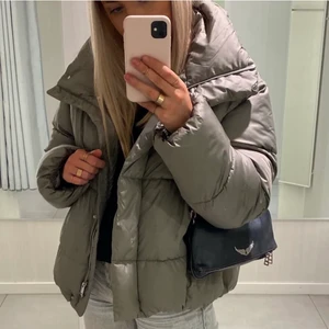 Hm jacka - Sultsåld (grön) jacka från H&M