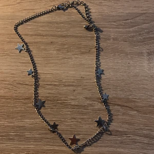 Halsband - Säljer detta fina halsbandet💗💗💗