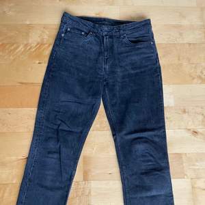 Jeans i bra kvalitet som jag inte har använt särskilt mycket pga för korta för mig (172)