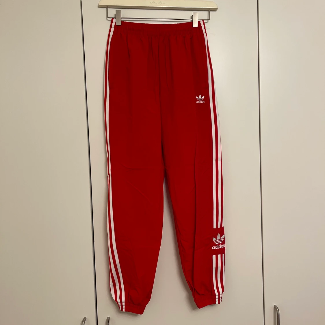 Adidasbyxor