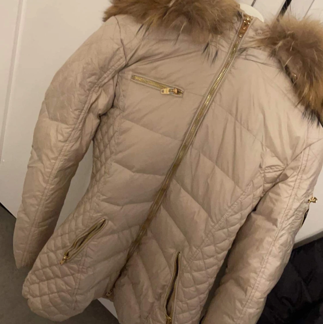 Vinterjacka storlek 42 