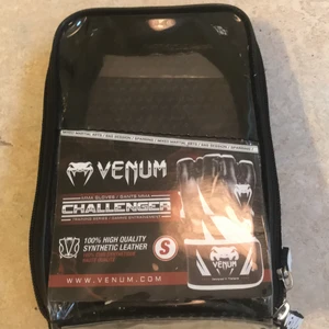 MMA - MMA handskar storlek S, använda en gång,