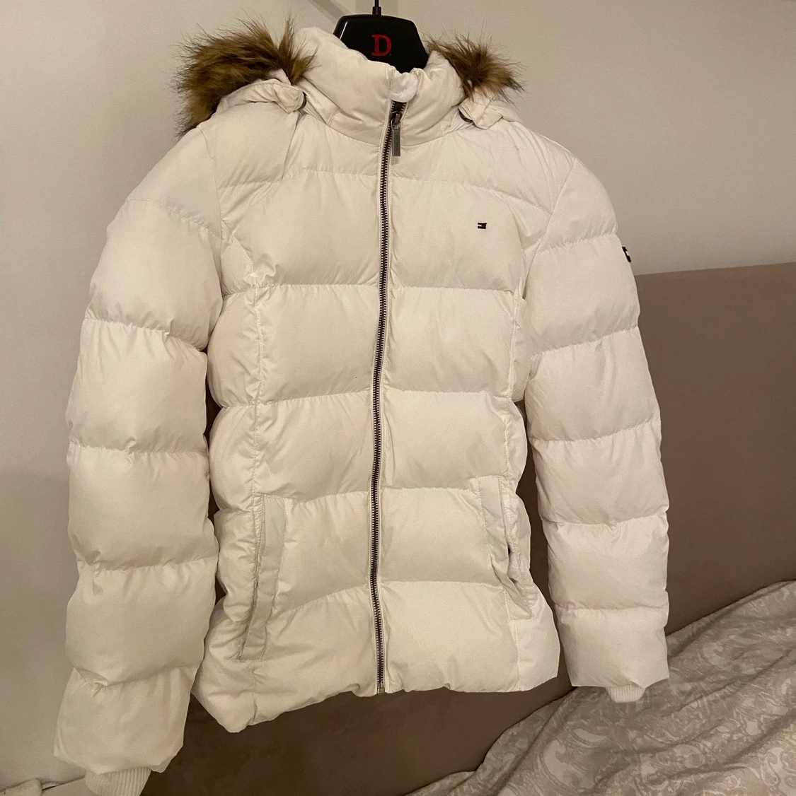 Tommy hilfiger vit jacka - 90