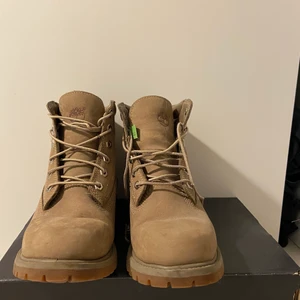 Timberland boots  - Timberland boots storlek 39. Använda typ 2 gånger #timberland #boots 