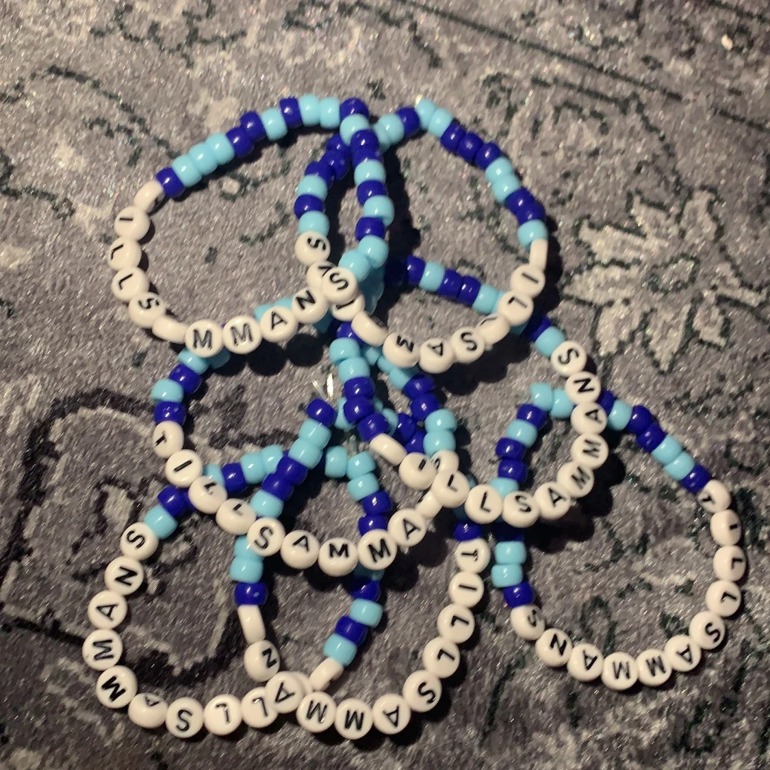 Hemmagjorda armband🦋