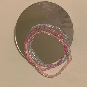 Pärlarmband  - 25kr /st - Betalning via swish 