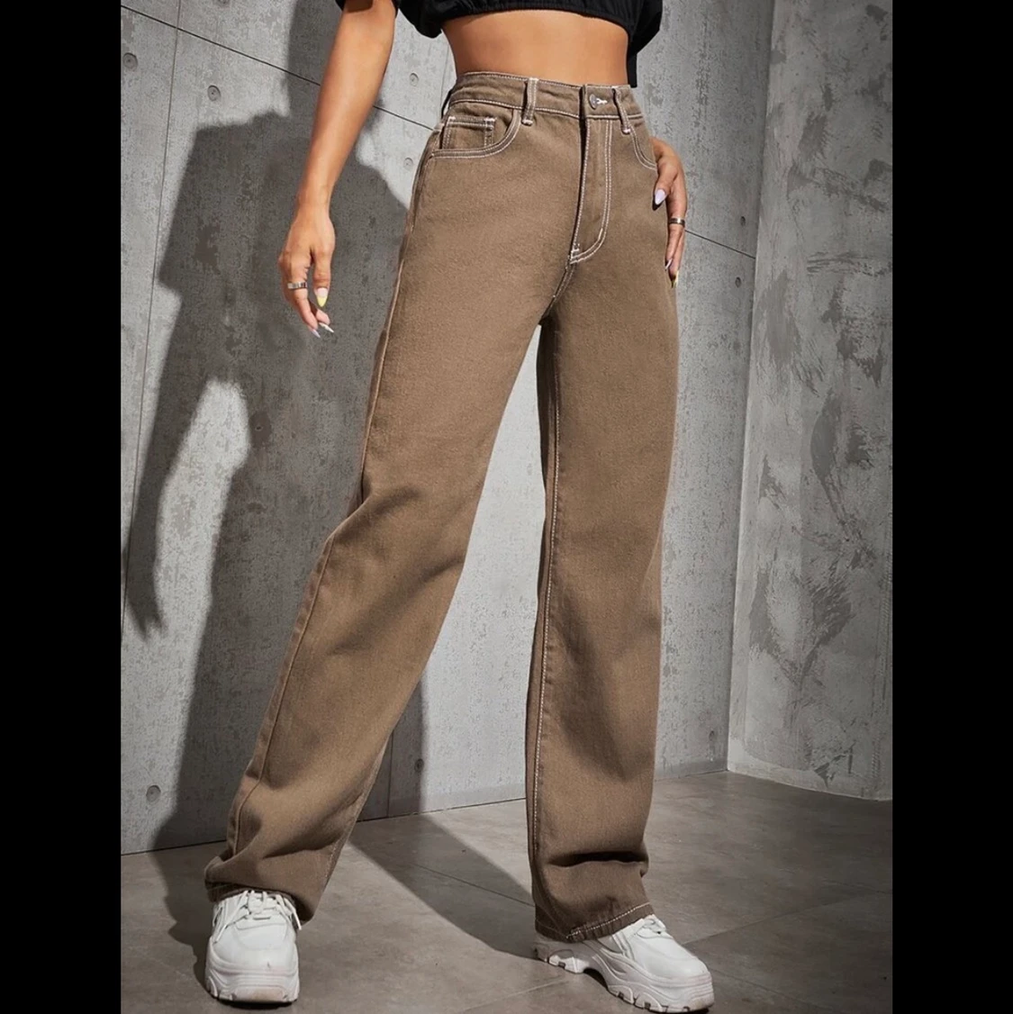 Trendiga och oanvända byxor  - 91