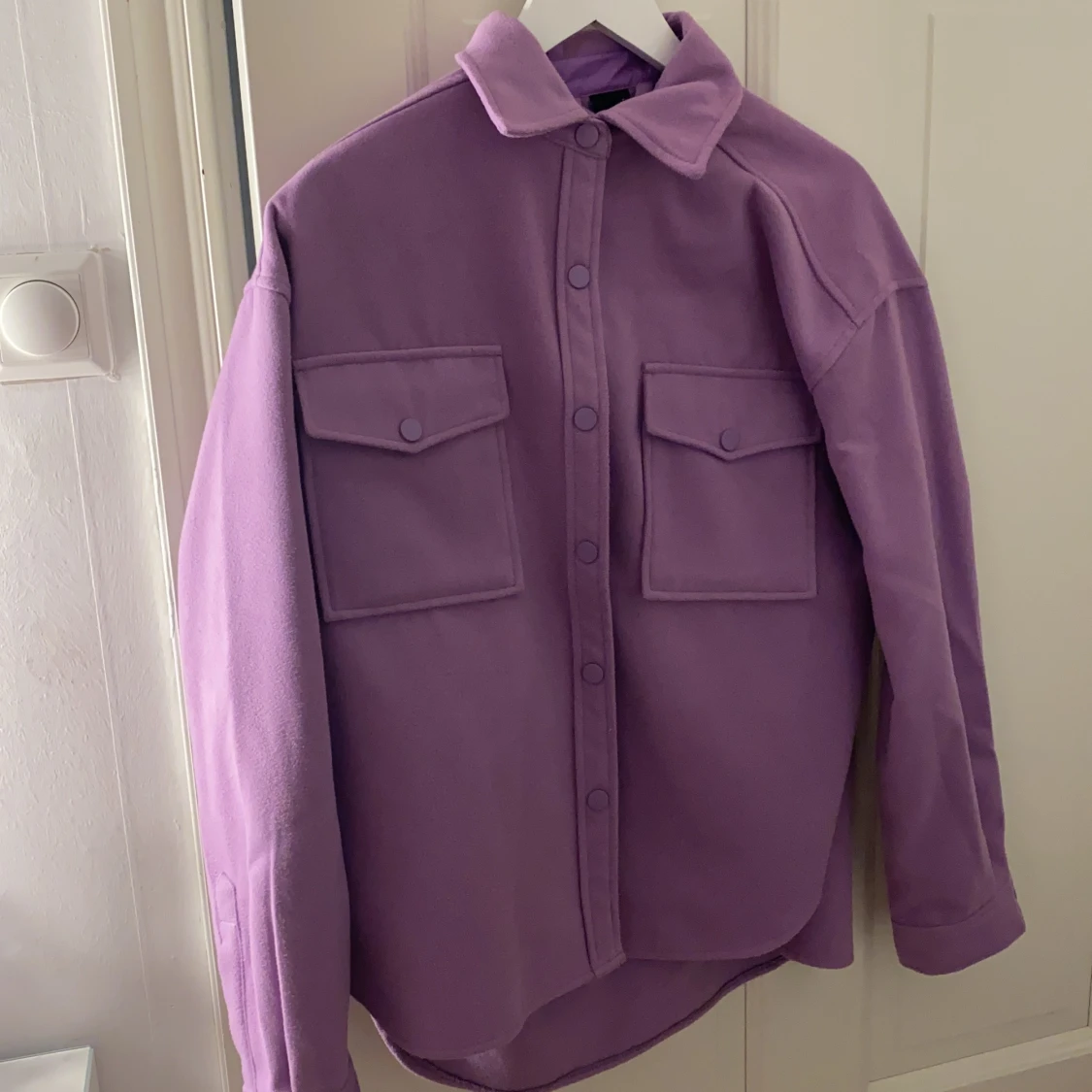 Lila jacka
