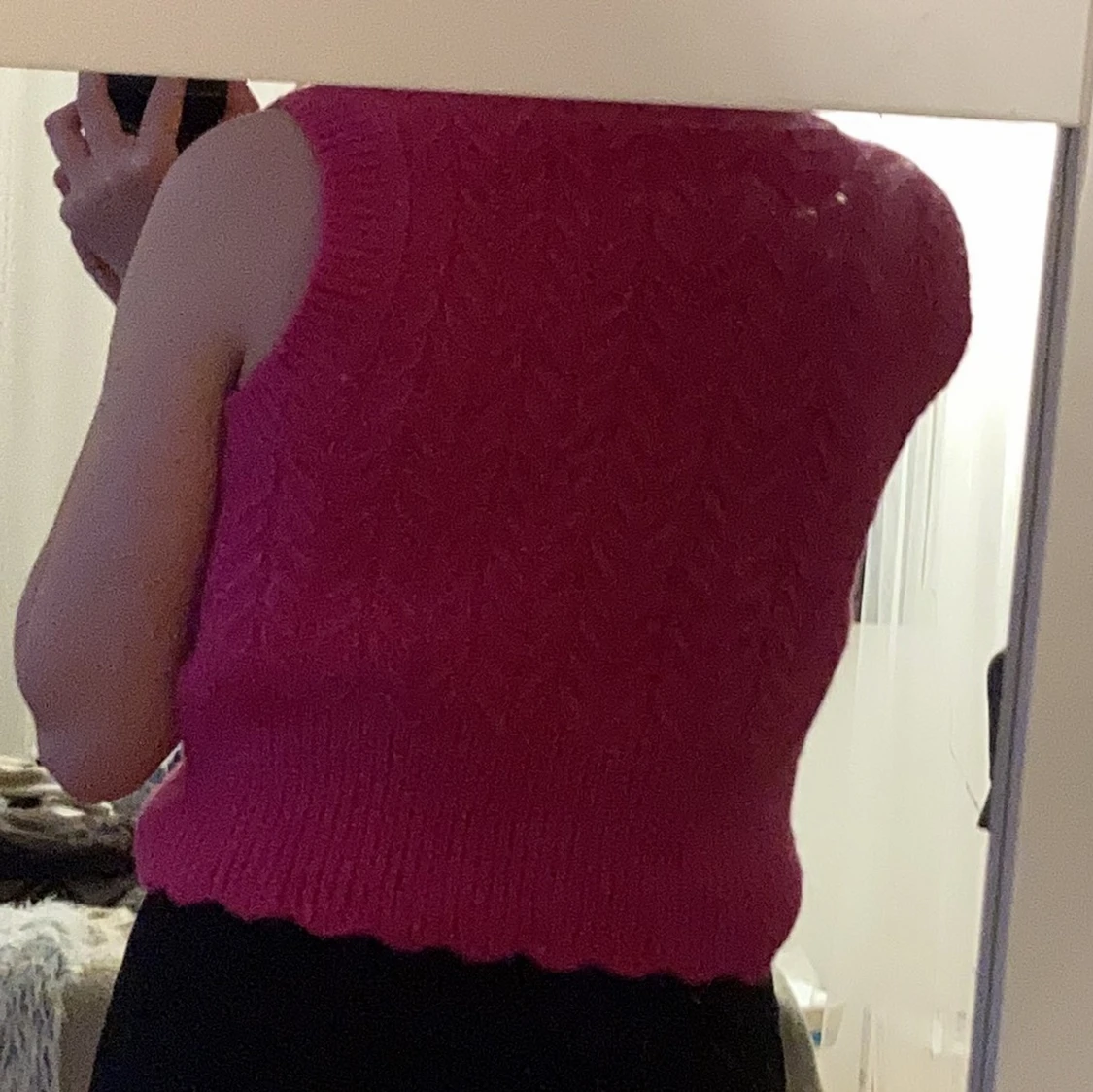 Rosa stickad väst  - 90