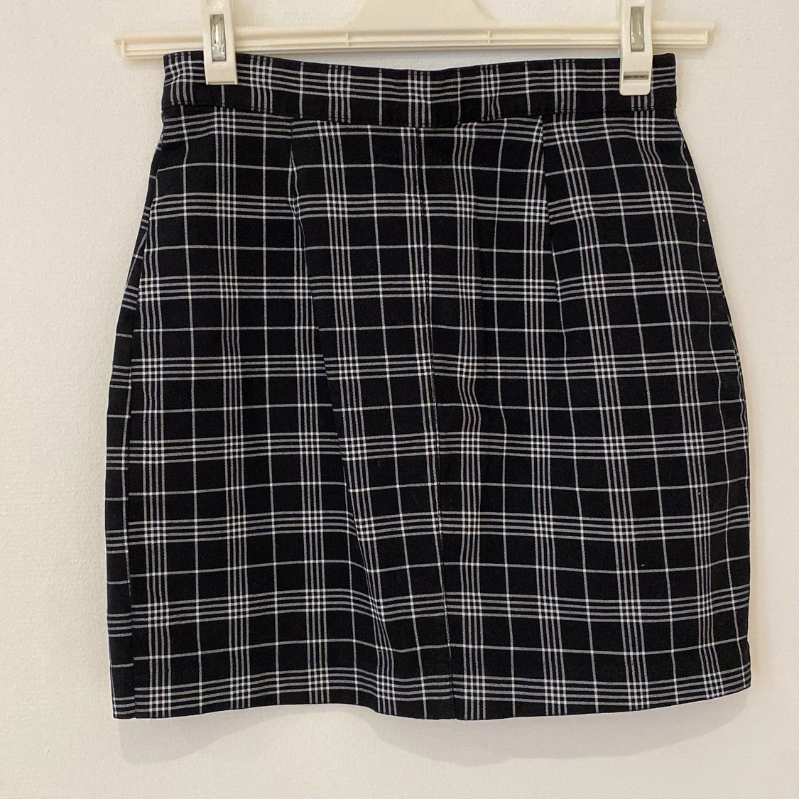 Rutig kjol med knappar - 90