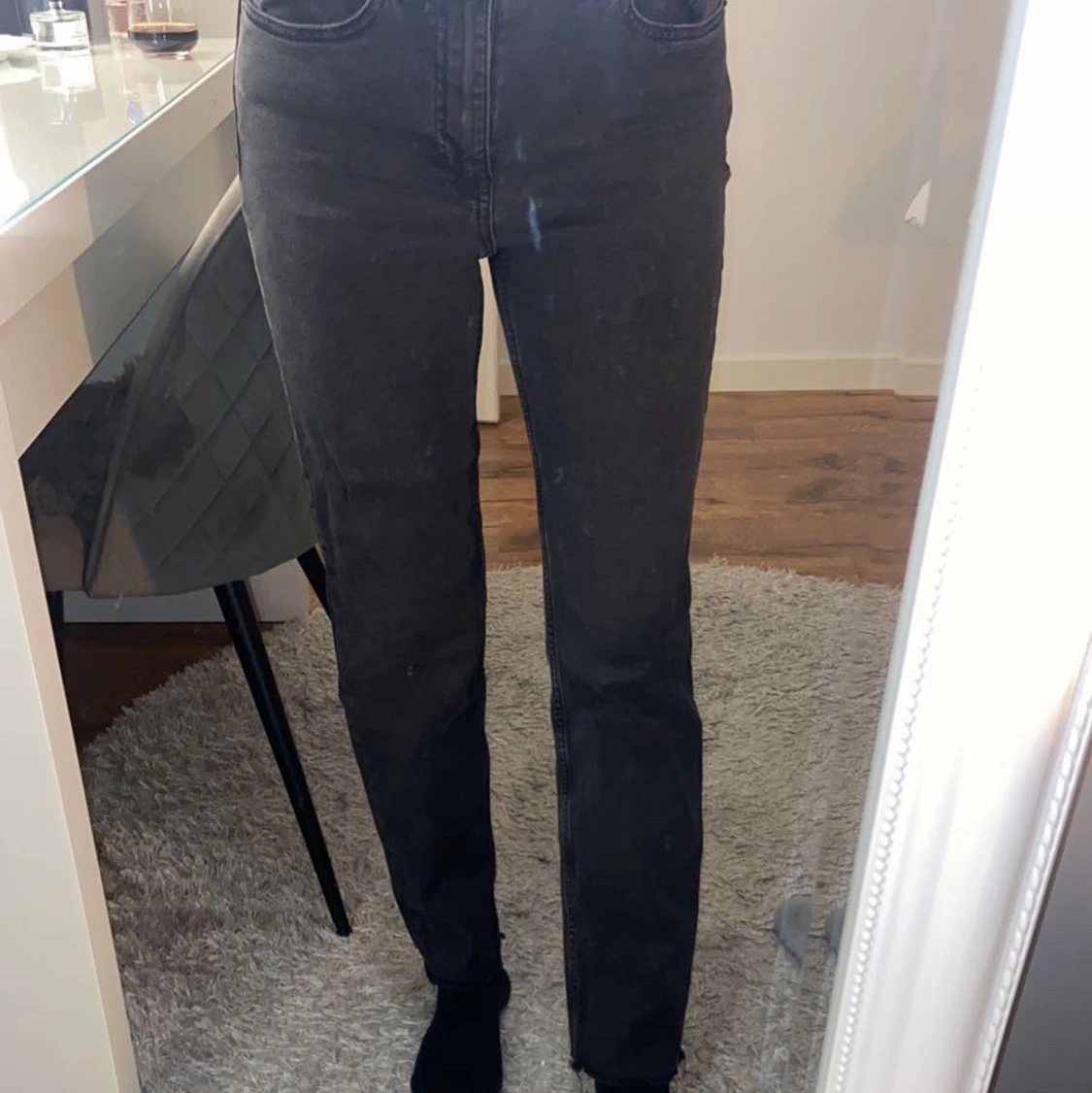 Svarta jeans