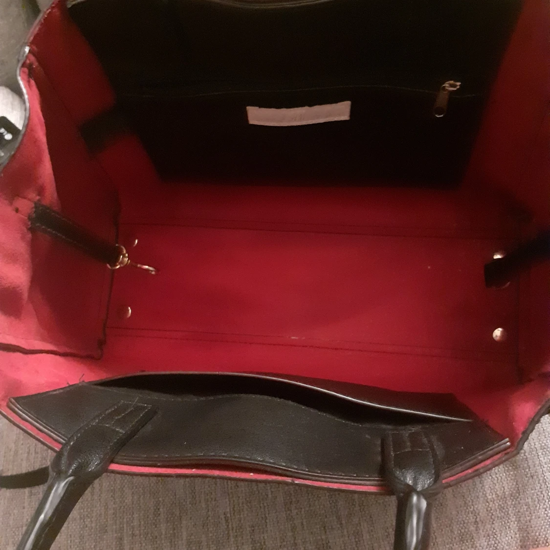 Svart handväska  - 91