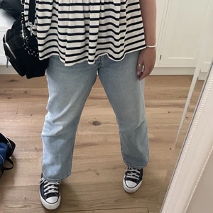 Ljusblå straight jeans - Gina 90s jeans. Aldrig andvända och nyligen köpta❤️ 