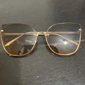 Solglasögon  - Fina solglasögon 