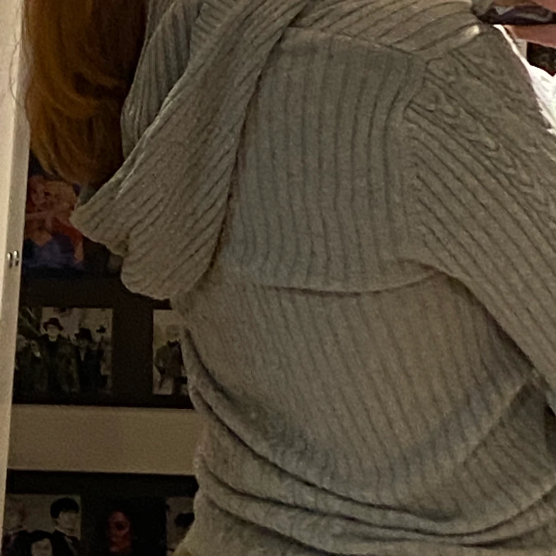 Grå stickad tröja - 91