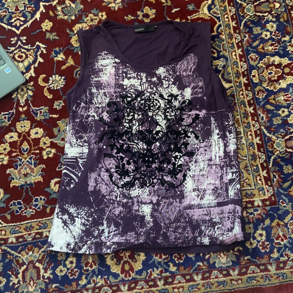En ascool lila tröja från Kappahl💓. Toppar.